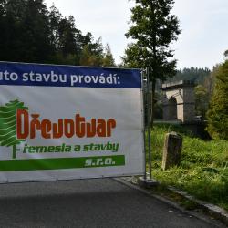 Stavbu provádí firma Dřevotvar s.r.o.