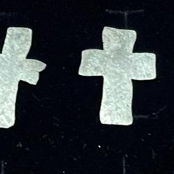 Devadesát tisíc korun. Touto částkou se krajští radní ve čtvrtek 18. února rozhodli podpořit Královskou kanonii premonstrátů na Strahově v Praze. Konkrétně na I. etapu konzervace Milevského relikviáře, který skrýval hřeb použitý při ukřižování Ježíše Krista.