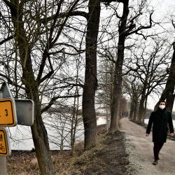 První náměstek hejtmana František Talíř a vedoucí odboru životního prostředí, zemědělství a lesnictví Zdeněk Klimeš v lokalitě Vrbenské rybníky.
