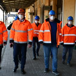 Postup prací na rekonstrukci českobudějovického nádraží dnes kontrolovali zástupci Správy železnic spolu s hejtmanem Martinem Kubou.
