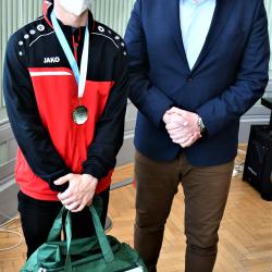 Republikové finále Středoškolského atletického poháru patřilo hochům z táborské Střední průmyslové školy strojní a stavební. Mladé sportovce na Krajském úřadu Jihočeského kraje přivítal náměstek hejtmana pro školství Pavel Klíma.