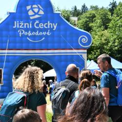 Jihočeský kraj se představil na Bavorské zemské zahradní výstavě. Tématem byl i projekt Zlaté stezky.