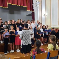 Benefiční koncert pro Hafíka na Gymnáziu Prachatice.