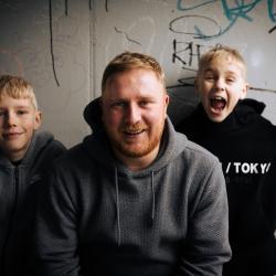 Honza Brejla (@tataadvakluci).