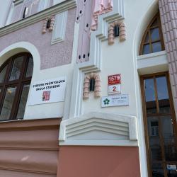 Více než sto let tradice, ale zároveň škola, která se neustále proměňuje. Střední průmyslová škola stavební v Českých Budějovicích v posledních letech výrazně investovala do svého zázemí i kvality výuky. 