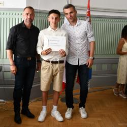 Náměstek hejtmana Jihočeského kraje pro oblast školství David Štojdl dnes přijal mladé fotbalisty kategorie U15 z Akademie SK Dynamo České Budějovice, kteří v uplynulé sezóně dosáhli mimořádného úspěchu.
