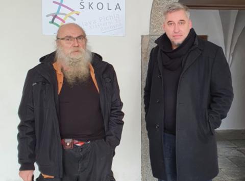 Náměstek hejtmana Pavel Klíma a ředitel ZUŠ v Bechyni Jan Svoboda.