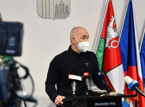 Hejtman Jihočeského kraje Martin Kuba svolal dnes na 12:30 mimořádnou tiskovou konferenci.