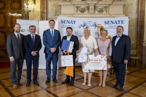 Obec Truskovice na Strakonicku získala v celostátním kole soutěže Vesnice roku Oranžovou stuhu. Foto: Kancelář Senátu