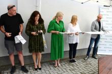 Domov Libníč a Centrum sociálních služeb Empatie dnes slavnostně představil zrekonstruovaný objekt chráněného bydlení v Tyršově sadu v Českých Budějovicích. Rozsáhlá rekonstrukce a přístavba přinesly modernější a komfortnější zázemí pro osoby se zdravotním postižením.