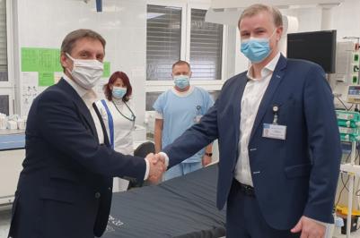 Nemocnice České Budějovice, a.s. byla nejlépe hodnocenou nemocnicí v rámci celé České republiky. Uspěla v hodnocení spokojenosti a bezpečnosti pacientů, zaměstnanců a také v kategorii finanční kondice a stala se tak absolutním vítězem pro rok 2020. 