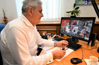 Za celoživotní práci v oblasti bezpečnosti silničního provozu a zvyšování osvěty o dopravě u dětí ocenil bývalou pedagožku Jarušku Lattnerovou náměstek jihočeského hejtmana pro dopravu Antonín Krák. Stalo se tak v rámci Semináře BESIP pro pedagogy Jihočeského kraje v úterý 30. března. Vzhledem k současné koronavirové pandemii se letos seminář uskutečnil poprvé on-line.