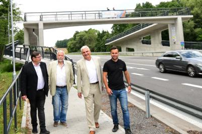 K většímu bezpečí chodců i motoristů na frekventované silnici z Českých Budějovic na Písek v obci Sedlec přispěl kraj částkou 7,52 milionu korun.