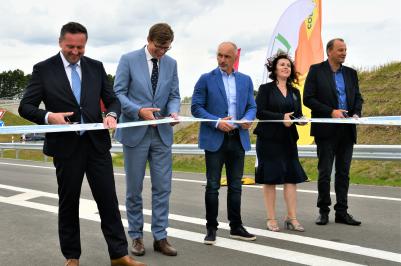 Jižní tangenta byla dnes dokončena a uvedena do provozu.